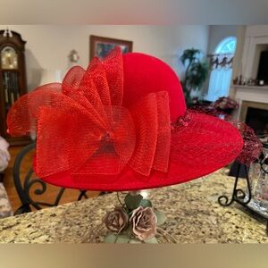 Dress Hat with Decorative Veil